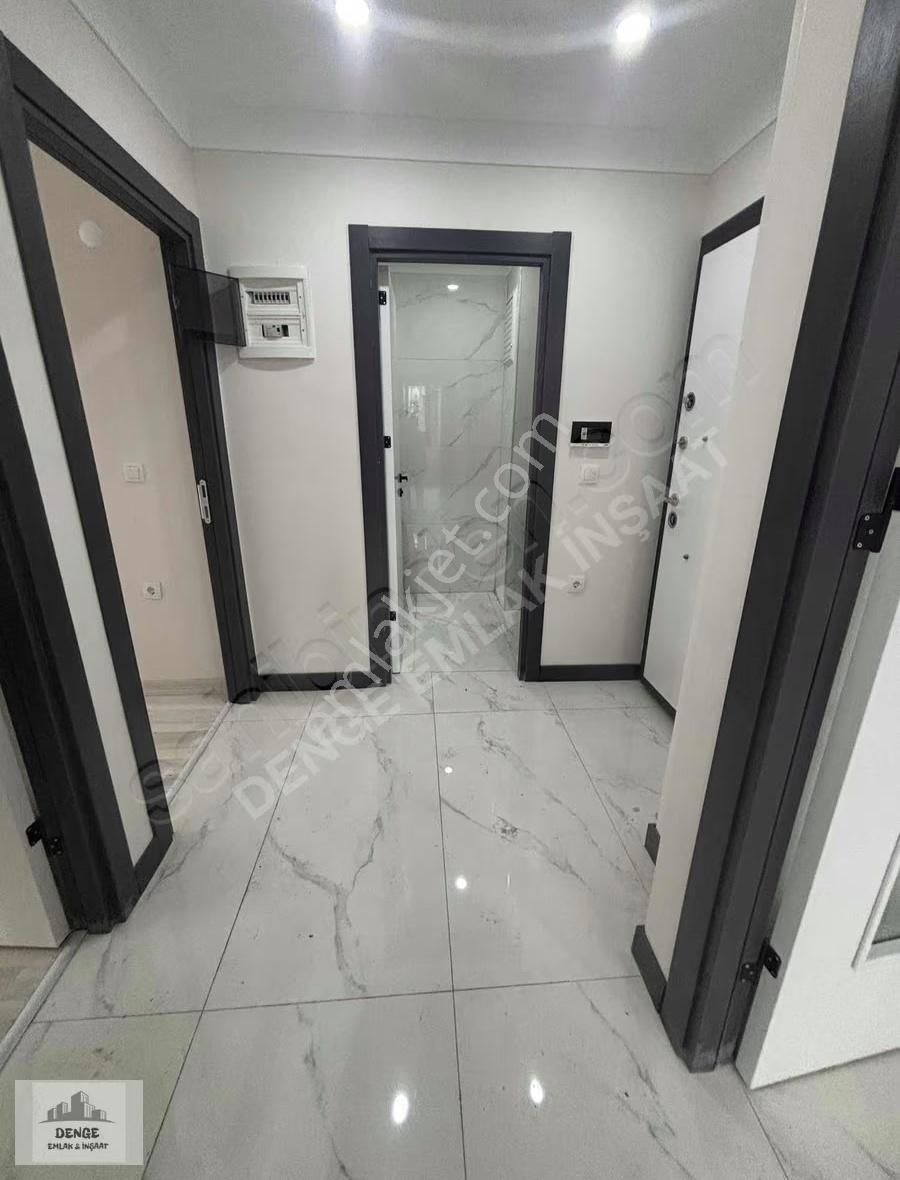 Sancaktepe Yenidoğan Mevlana Mahalesinde Satılık 2+1 Ara Kat - Görsel 3