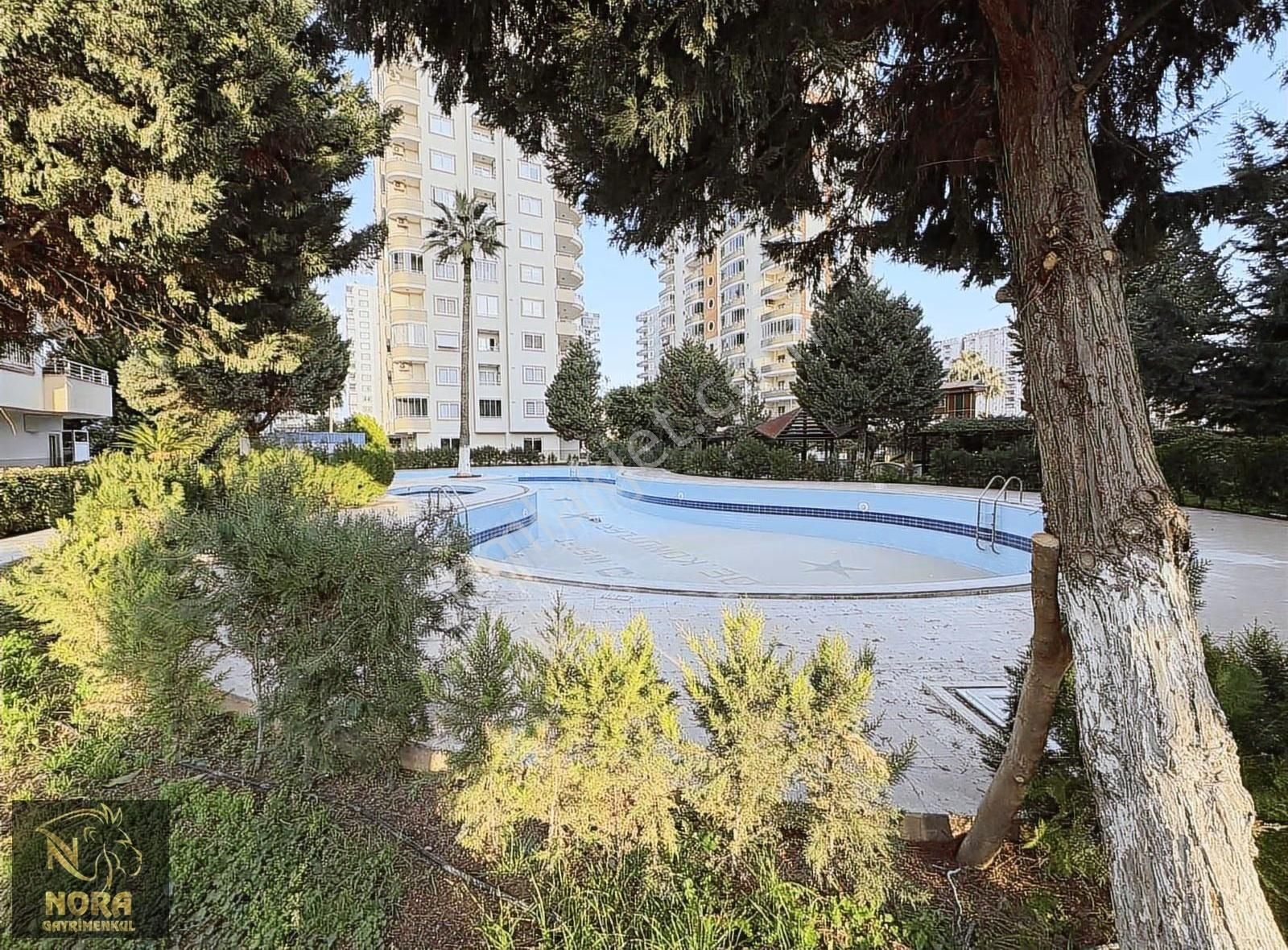 Nora Dan Mezitli De 4+1 Lüx Satılık Daire