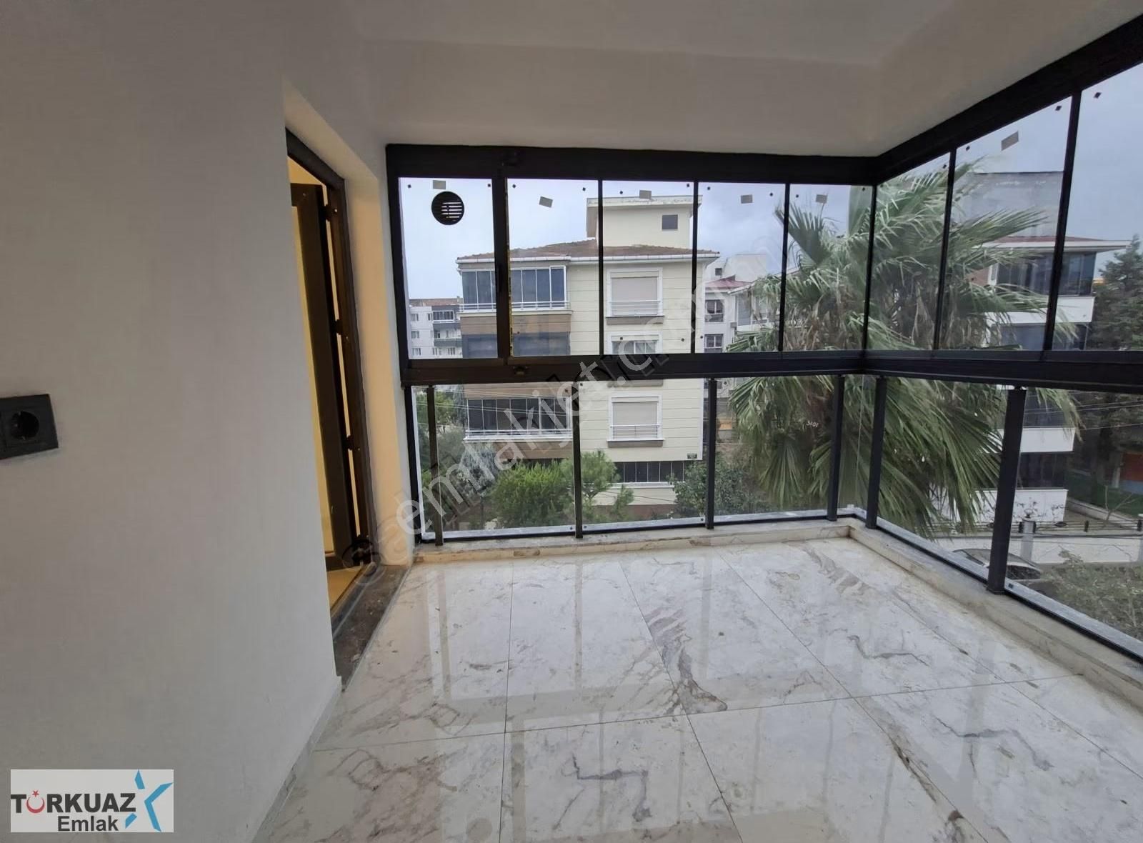 Koruluk'ta Sıfır Kapalı Mutfaklı Geniş 2+1 Fiyat Düştü