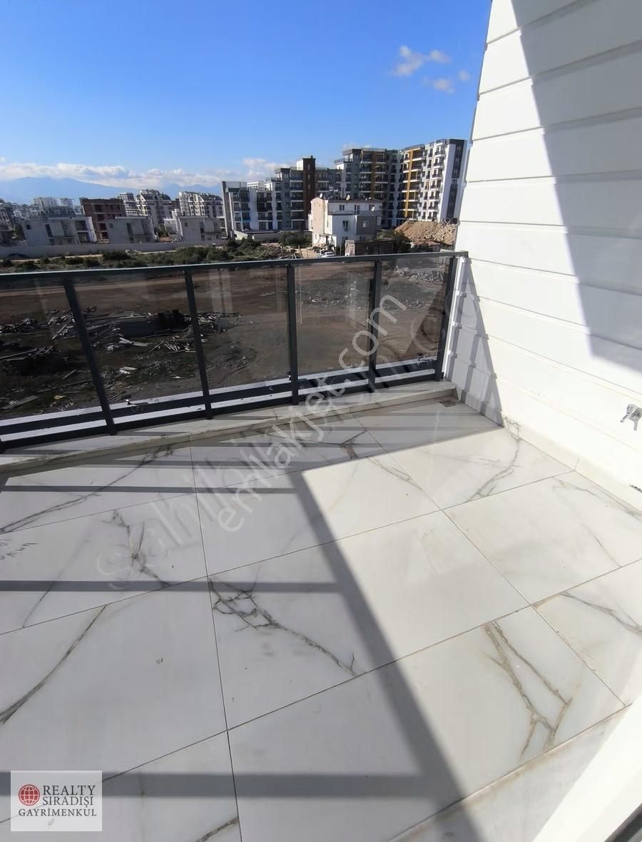 Sıradışı'ndan Site İçerisinde Satılık 2+1 Güney Cephe Köşe Daire - Görsel 9