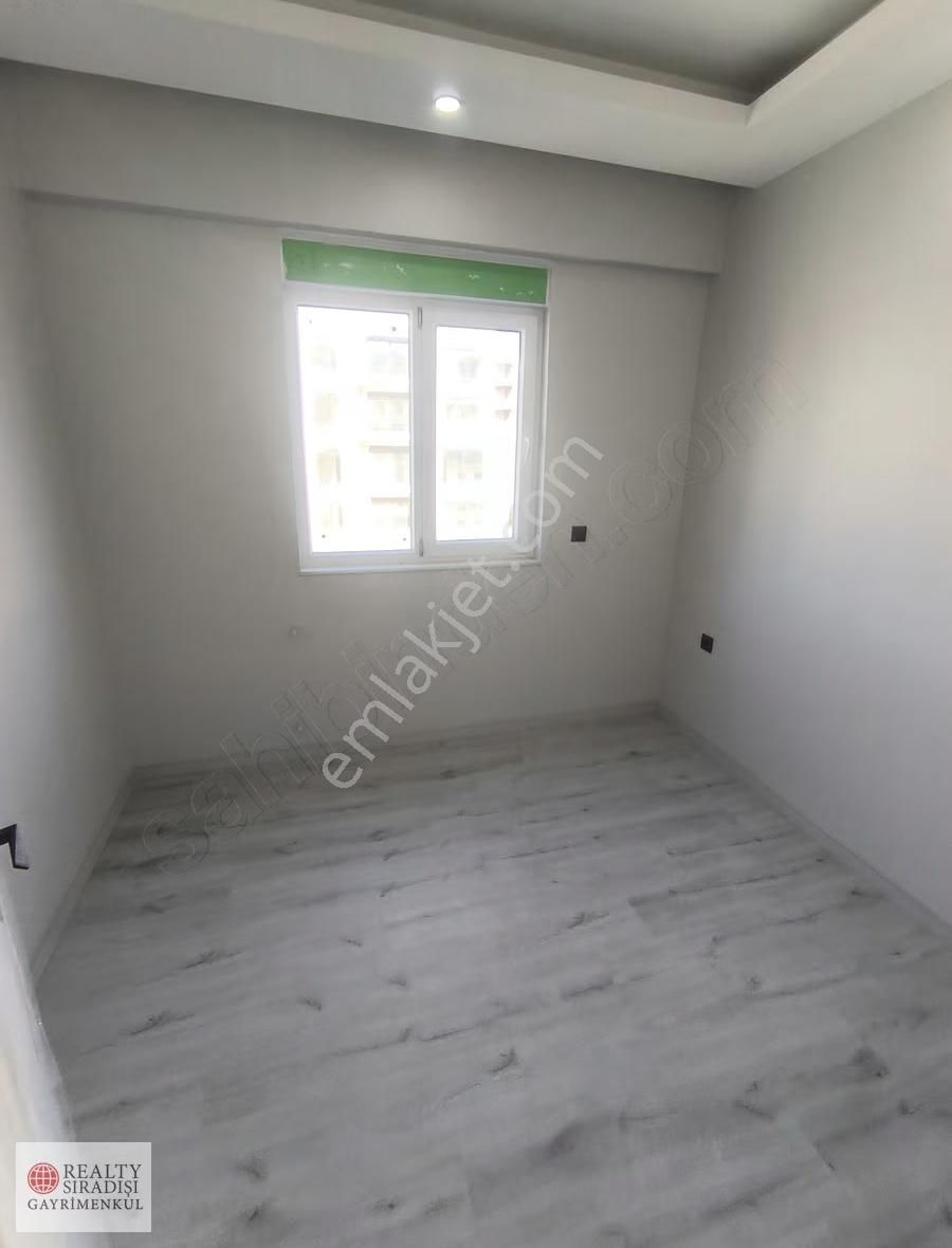 Sıradışı'ndan Site İçerisinde Satılık 2+1 Güney Cephe Köşe Daire - Görsel 7