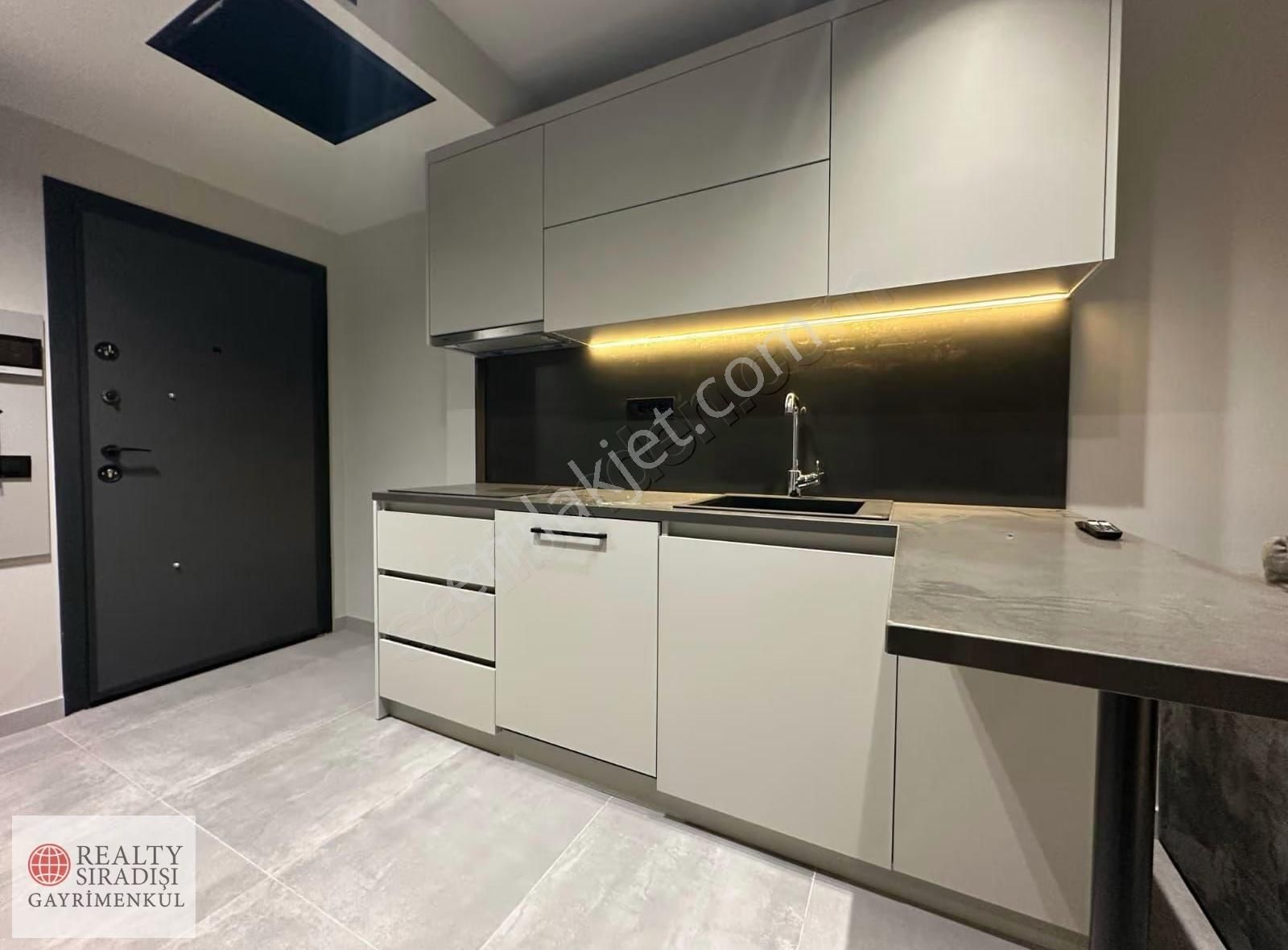 Havaalanı Ve Şehir Merkezi Yakını Eşyalı Kiralık 1+1 Lüx Daire - Görsel 6