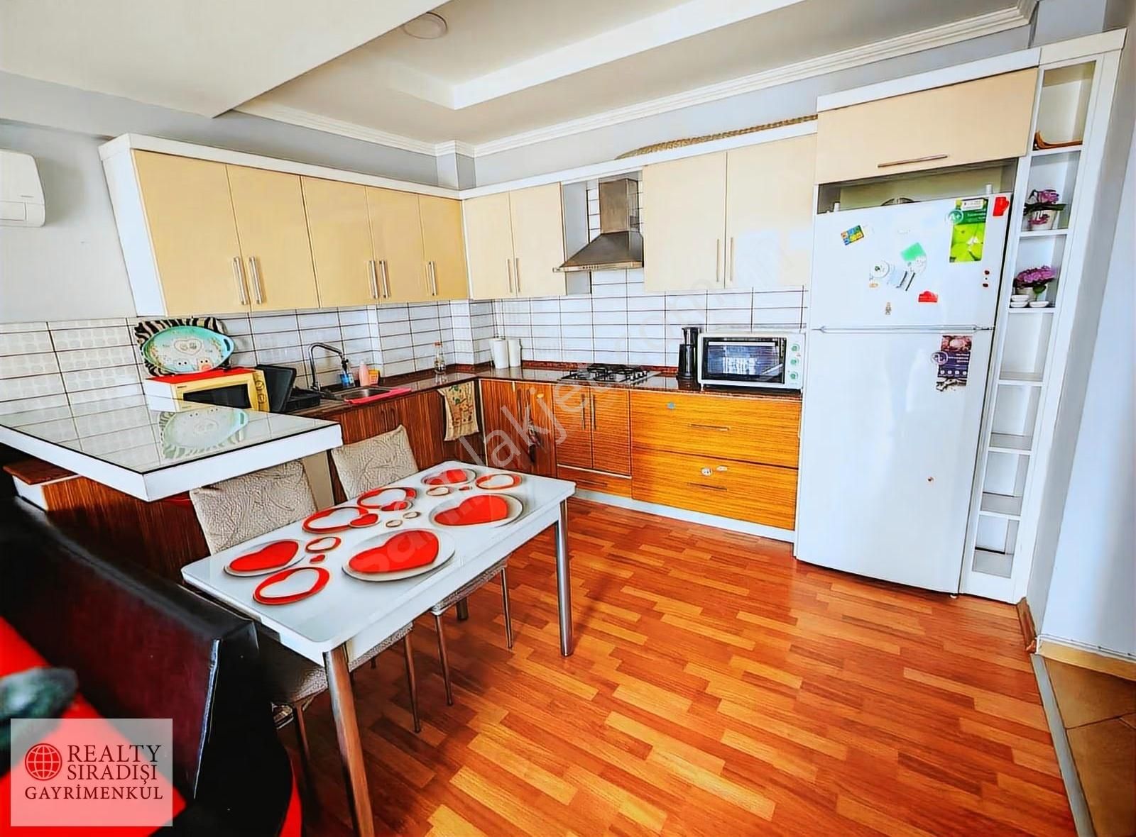 Altıntaş'ta Hopel Cityde Kapalı Otoparklı 90 M 2+1 Eşyalı Daire - Görsel 4