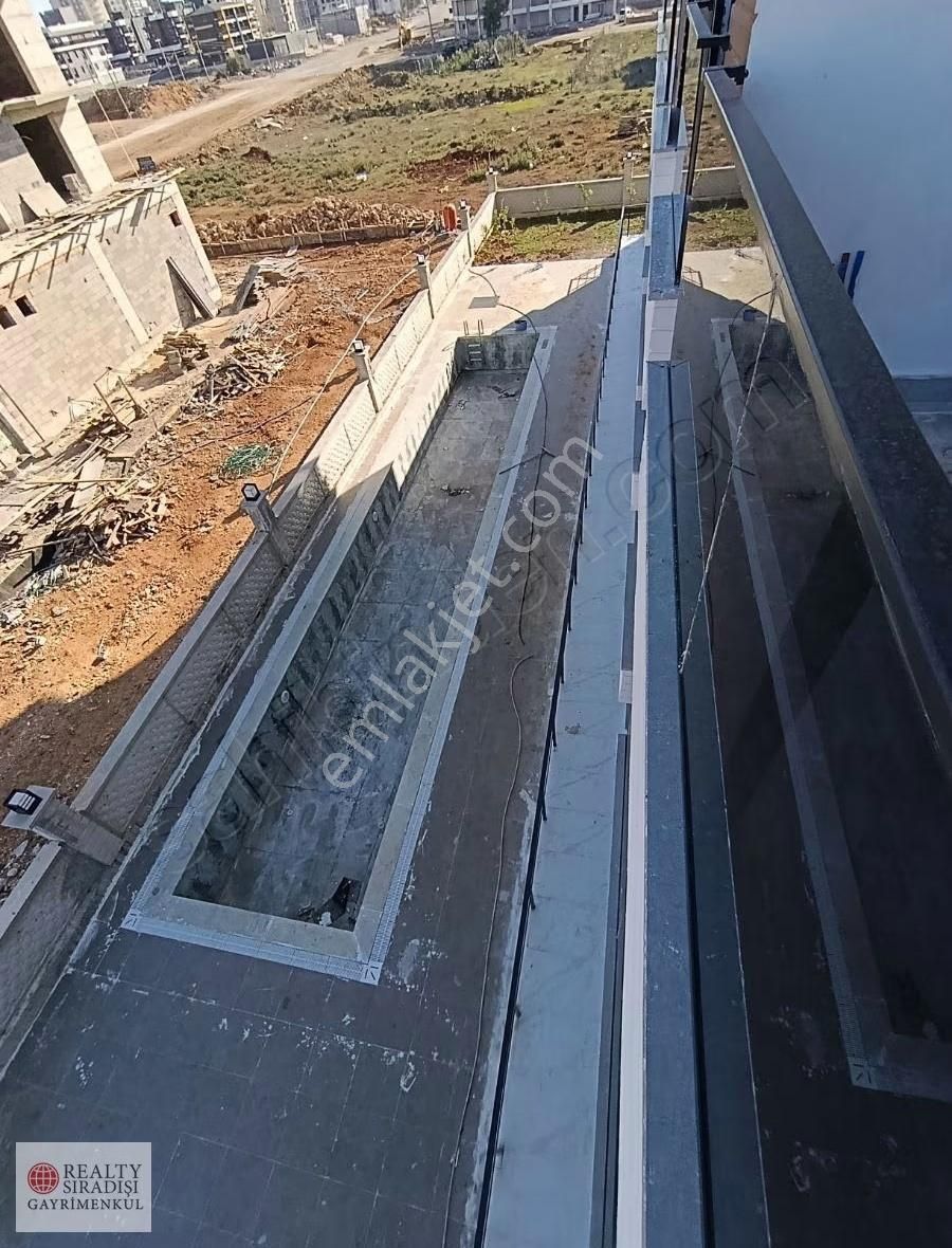 Ara Katta, Havuzlu Kapali Otoparklı - Görsel 3