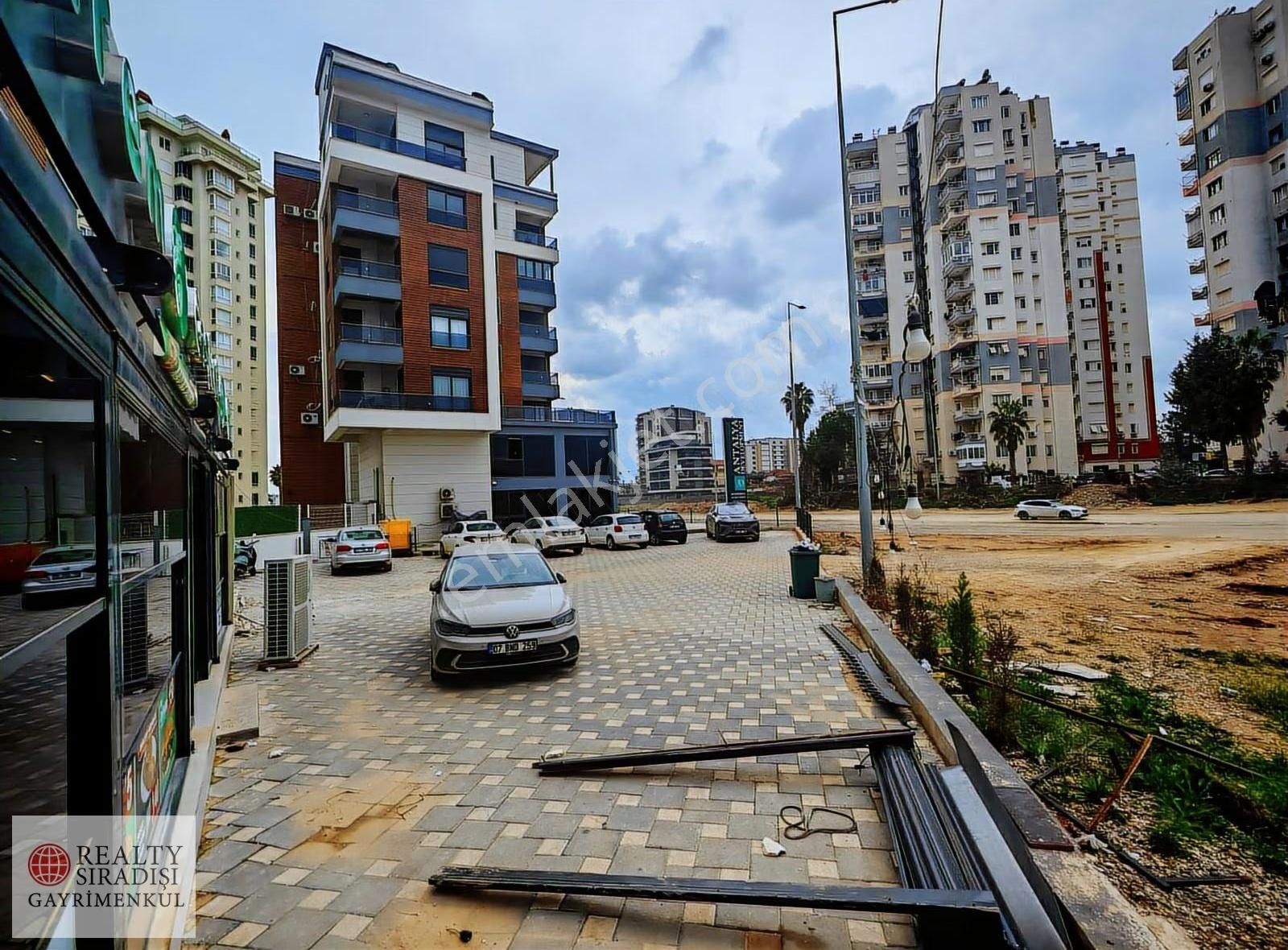 Altıntaş 40lık Yola Köşebaşı | Otoparklı | Bacalı Kiralık Dükkan - Görsel 19