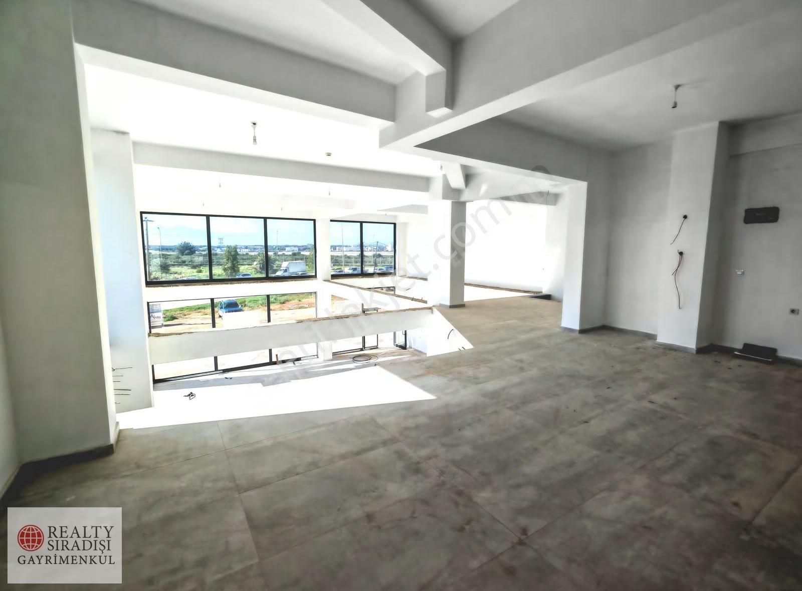 Altıntaş'ta Kardeşkentler 2 30 Luk Yolun Ortasında 750 M2 Dükkan - Görsel 10