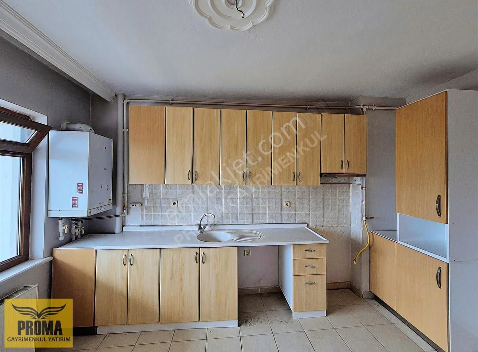 Proma'dan Batıkent Çift Balkonlu Asansörlü Çok Geniş 3+1 Kiralık - Görsel 3