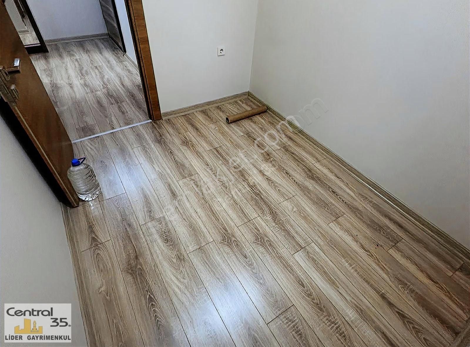 Central35 Lider'den Şirinyer 78 M2 2+1 D.gaz Asansör Arakat - Görsel 5