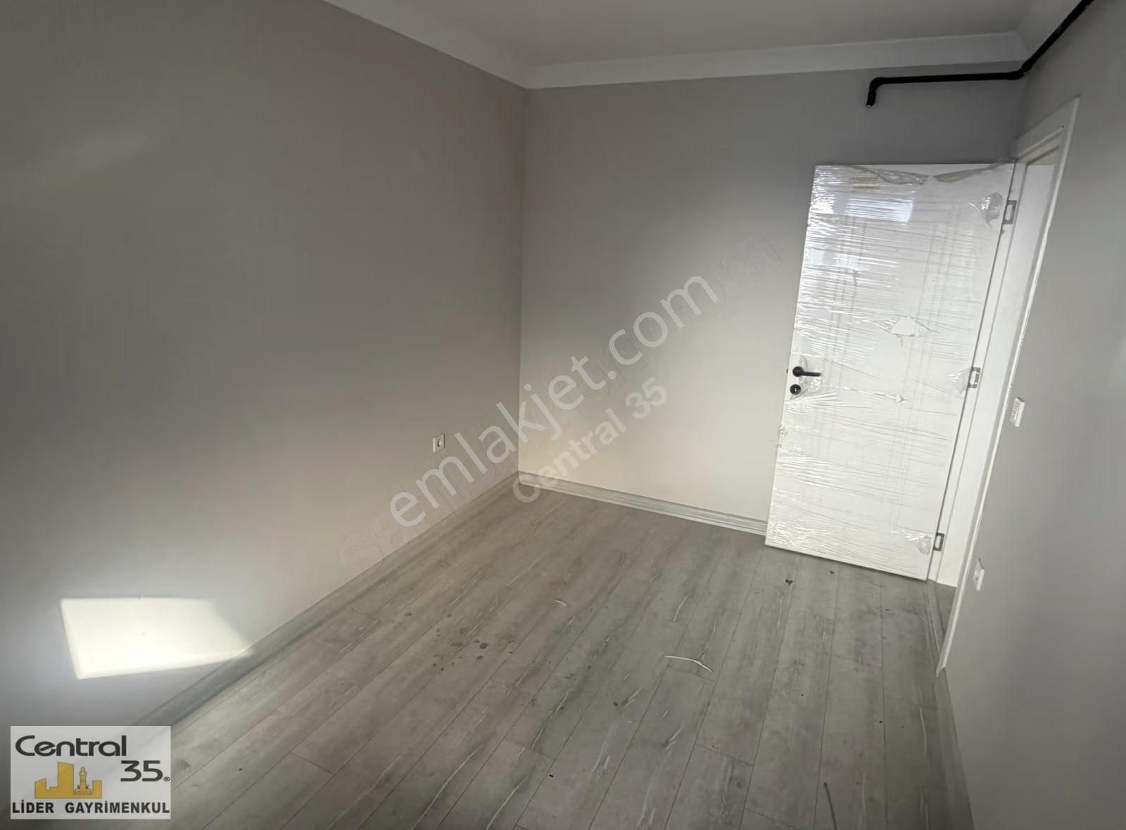 Central35 Koşu İzban Yanı 47m2- 1+1 Asansör D.gaz Sıfır - Görsel 11