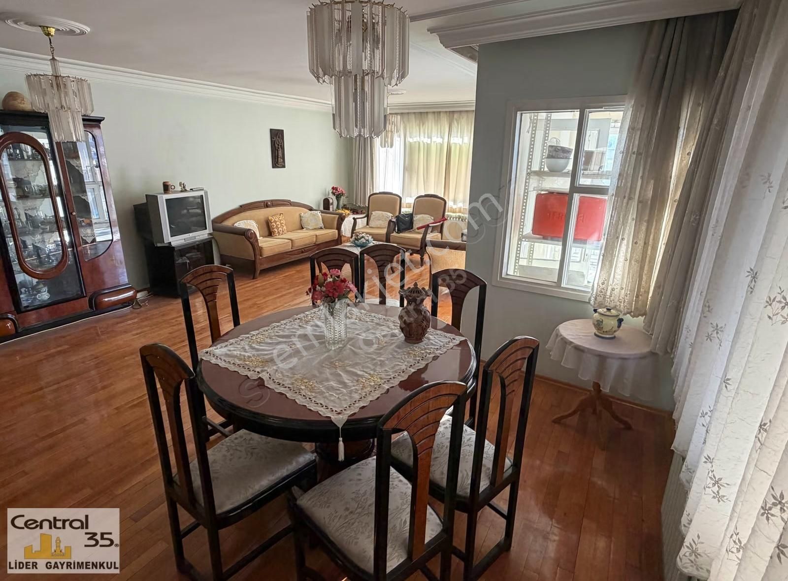 Central 35 Üçkuyular 125 M2 3+1 Arakat Merkezi Isıtma 3 Cephe - Görsel 24