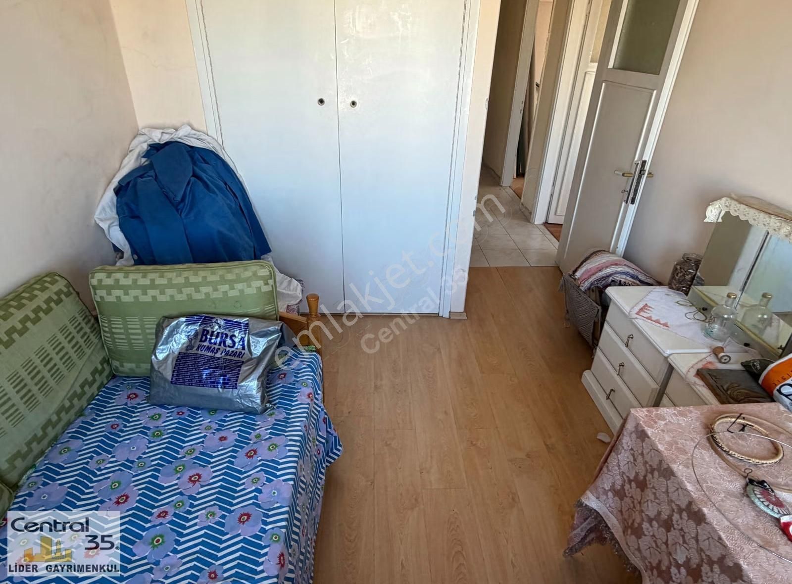 Central 35 Üçkuyular 125 M2 3+1 Arakat Merkezi Isıtma 3 Cephe - Görsel 26