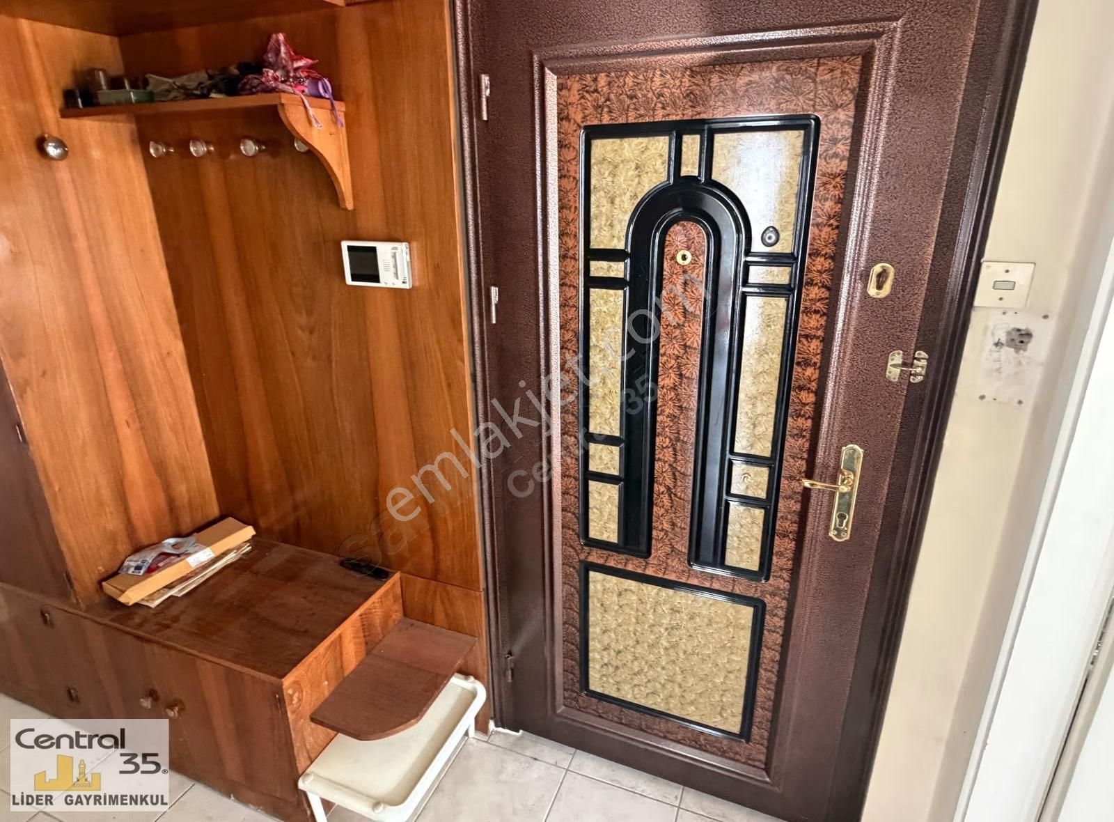 Central 35 Üçkuyular 125 M2 3+1 Arakat Merkezi Isıtma 3 Cephe - Görsel 10