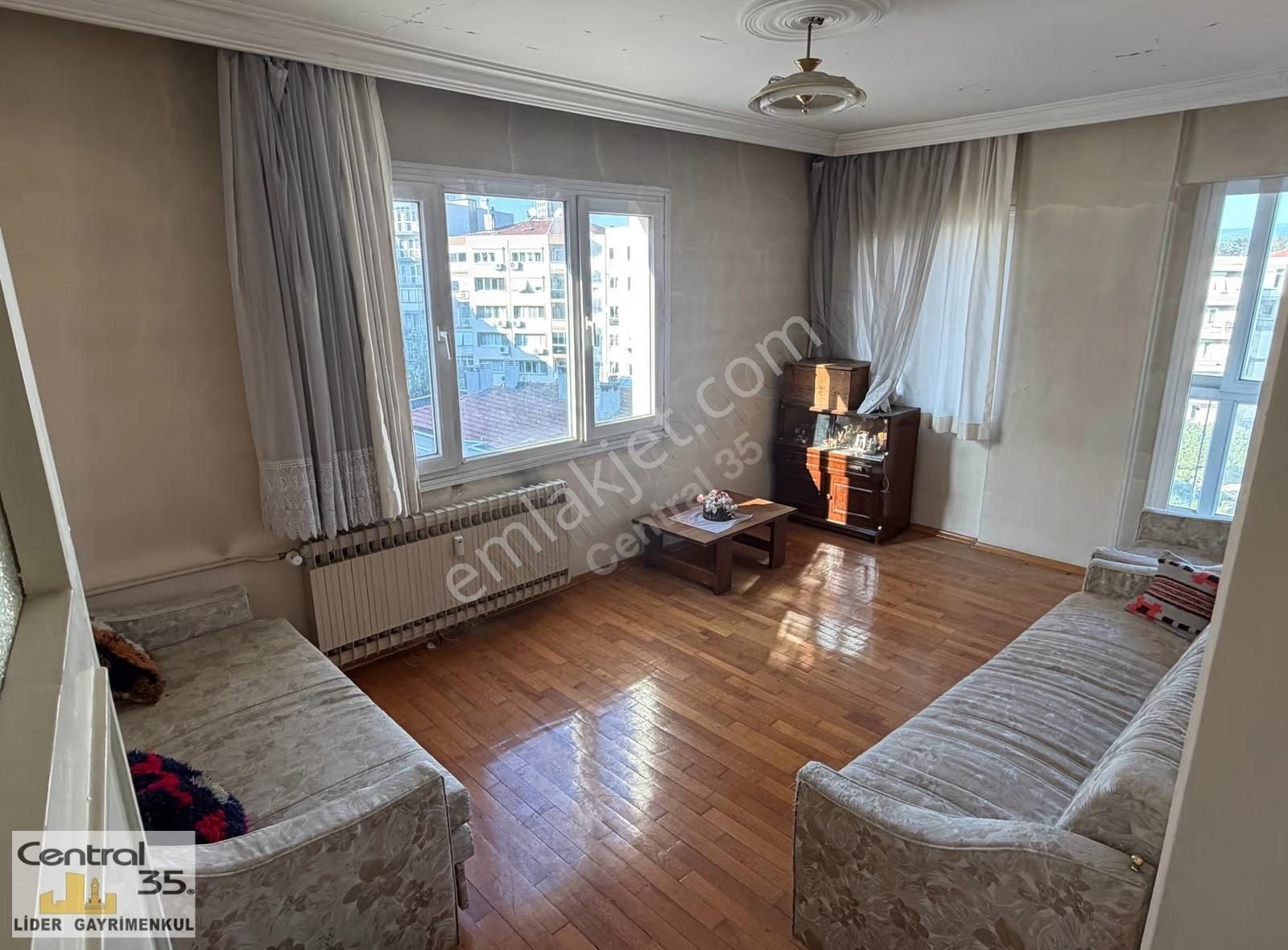 Central 35 Üçkuyular 125 M2 3+1 Arakat Merkezi Isıtma 3 Cephe - Görsel 25