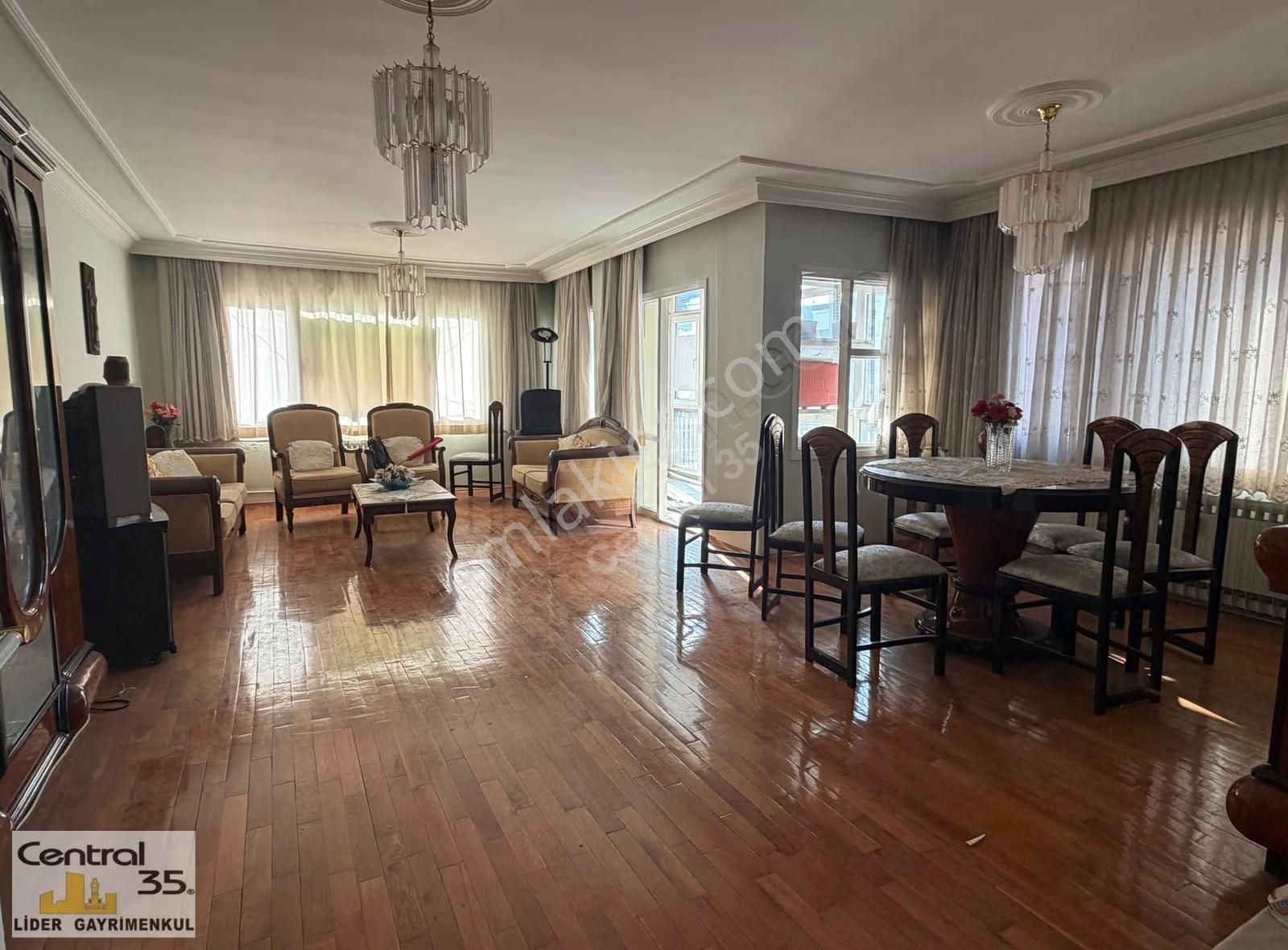 Central 35 Üçkuyular 125 M2 3+1 Arakat Merkezi Isıtma 3 Cephe - Görsel 6