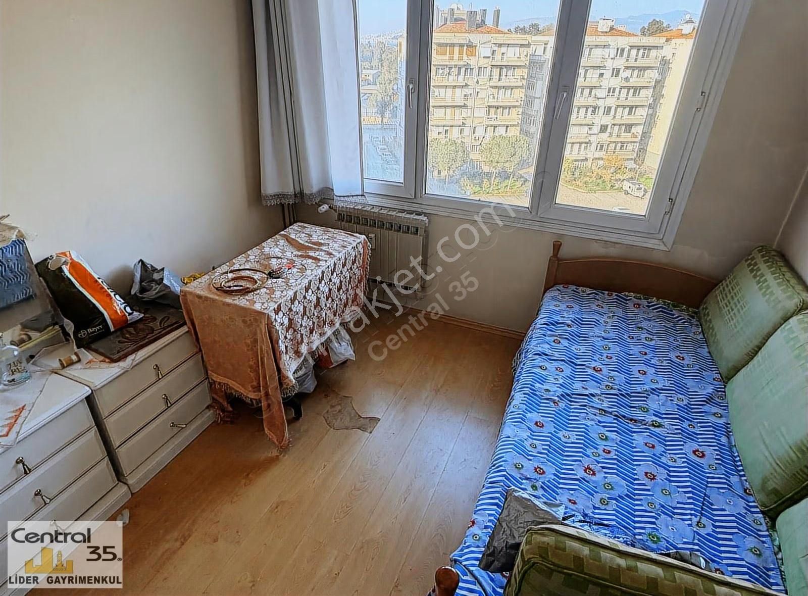 Central 35 Üçkuyular 125 M2 3+1 Arakat Merkezi Isıtma 3 Cephe - Görsel 19