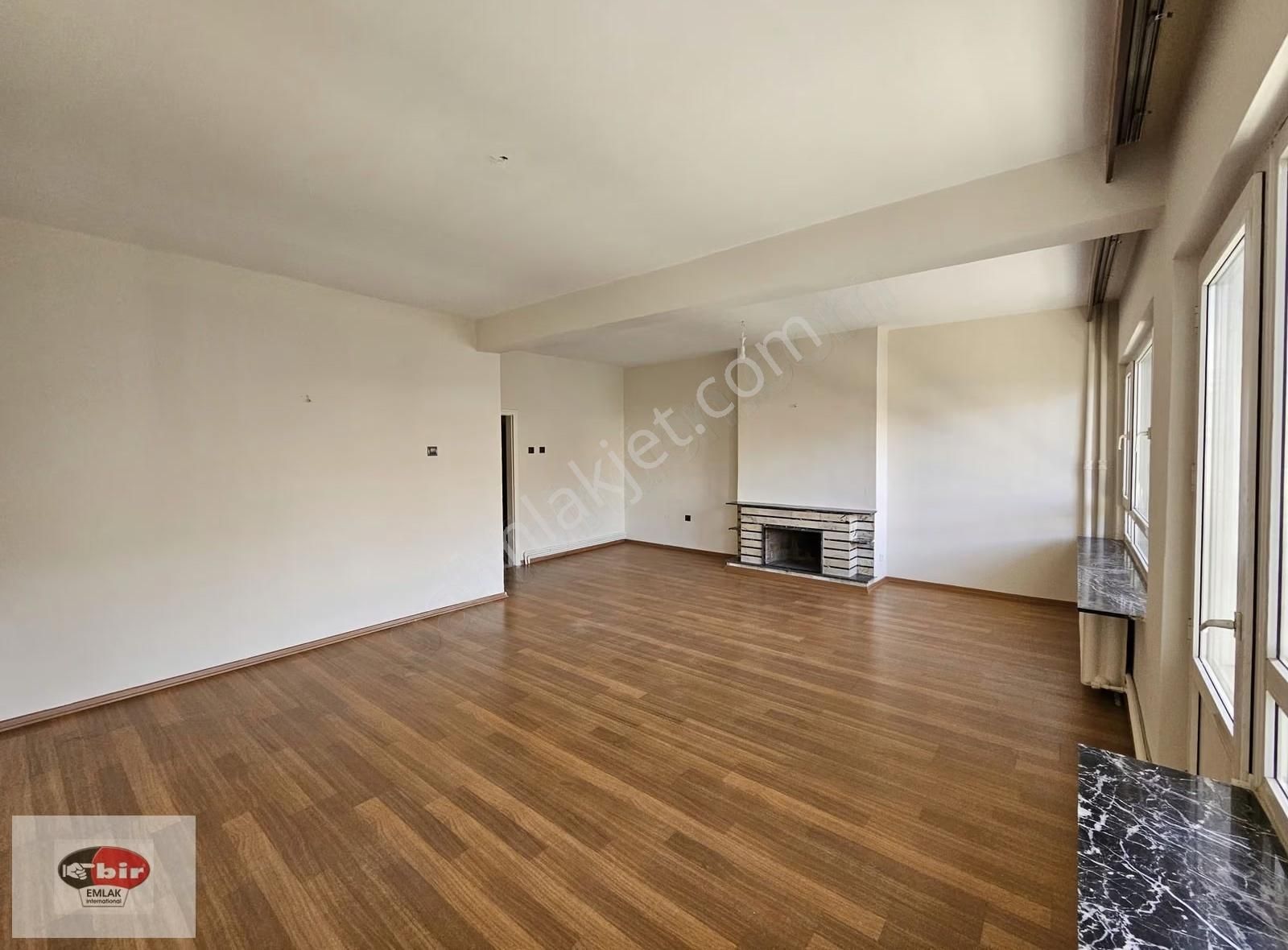 Aziziye Mahallesi Rus Elçiliği Karşısı 3+1 Kiralık Daire