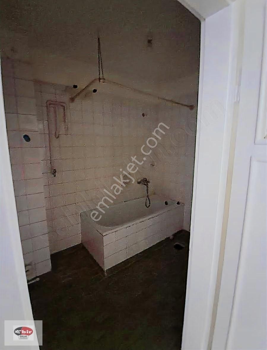 Esat Başak Sokak 3+1 Ara Kat Kiralık Daire - Görsel 8