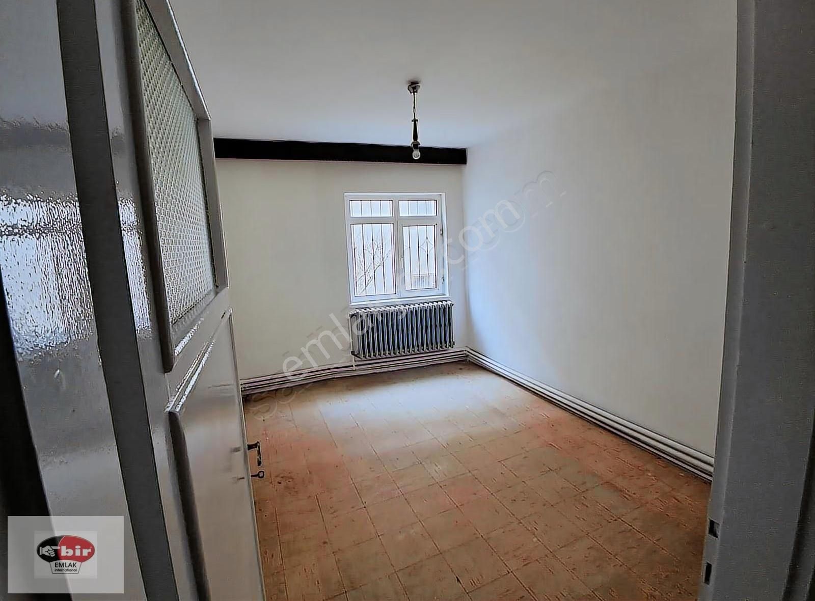 Esat Başak Sokak 3+1 Ara Kat Kiralık Daire - Görsel 6