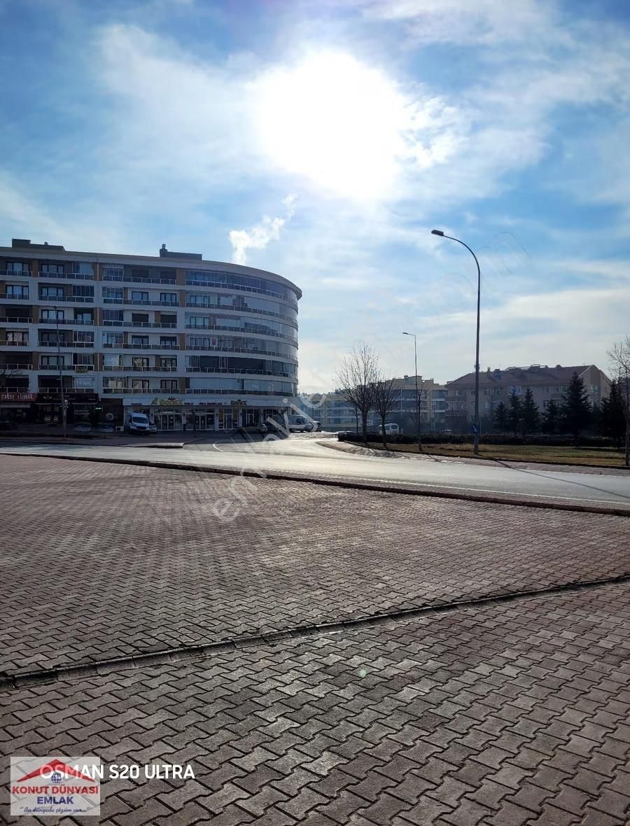 Veysel Karani Cad.cephe 3+1 160m2 Net Çok Büyük 10 Yıllık Arakat - Görsel 3