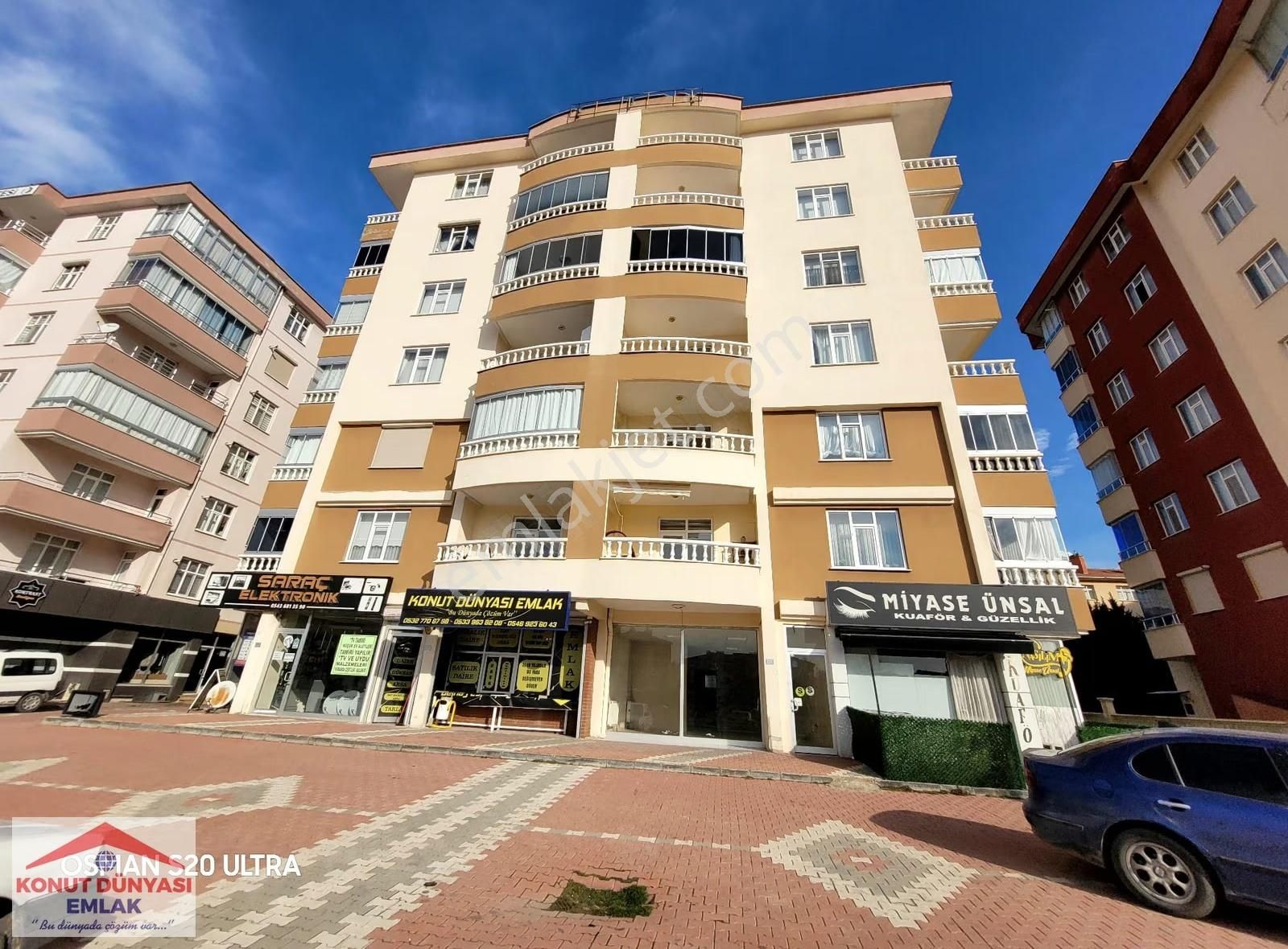 Veysel Karani Cad.cephe 3+1 160m2 Net Çok Büyük 10 Yıllık Arakat