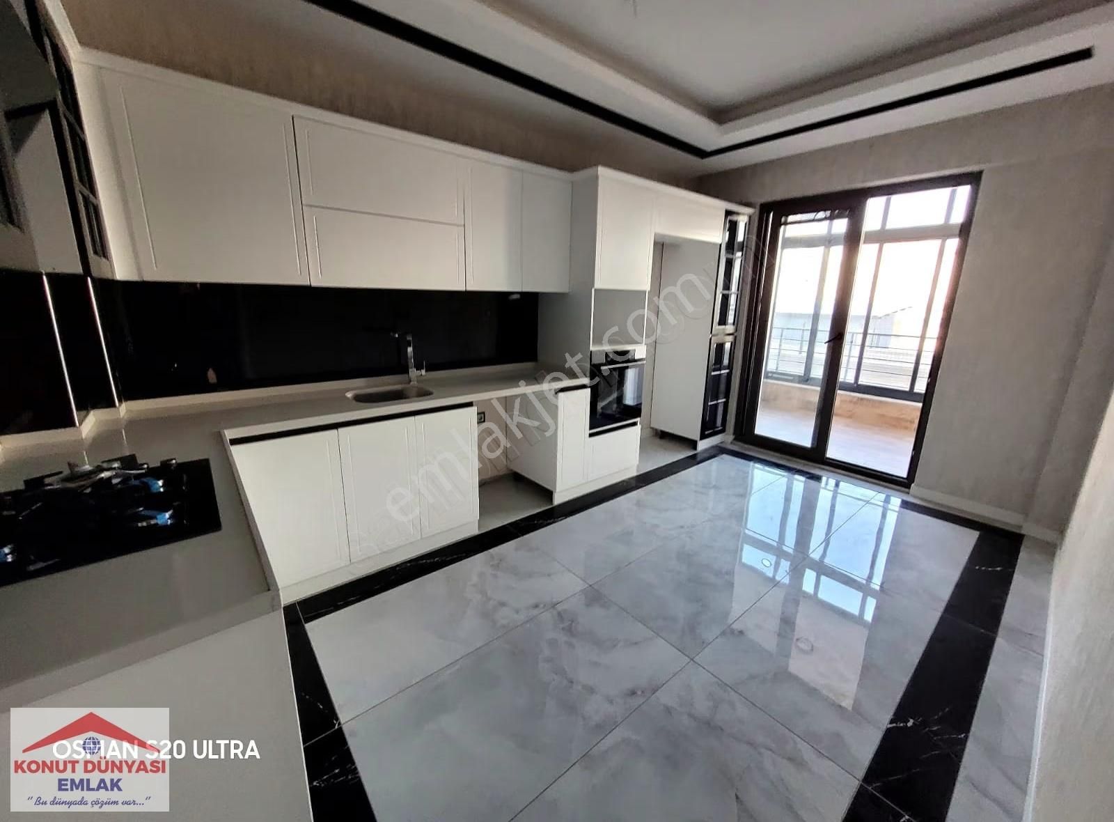 Kosova'da Cadde Cepheli 3.5+1 Ultralüks Sıfır Arakat Ve Sonkat - Görsel 19