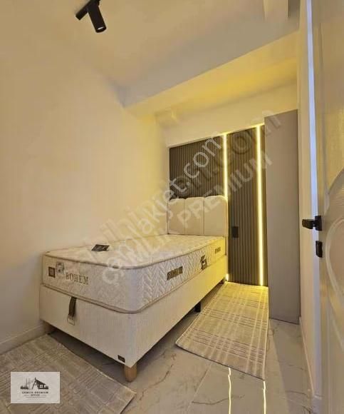 Bursa Caddesi'nde Emsalsiz Genişlikte 2+1 Kiralık Arakat Daire - Görsel 12