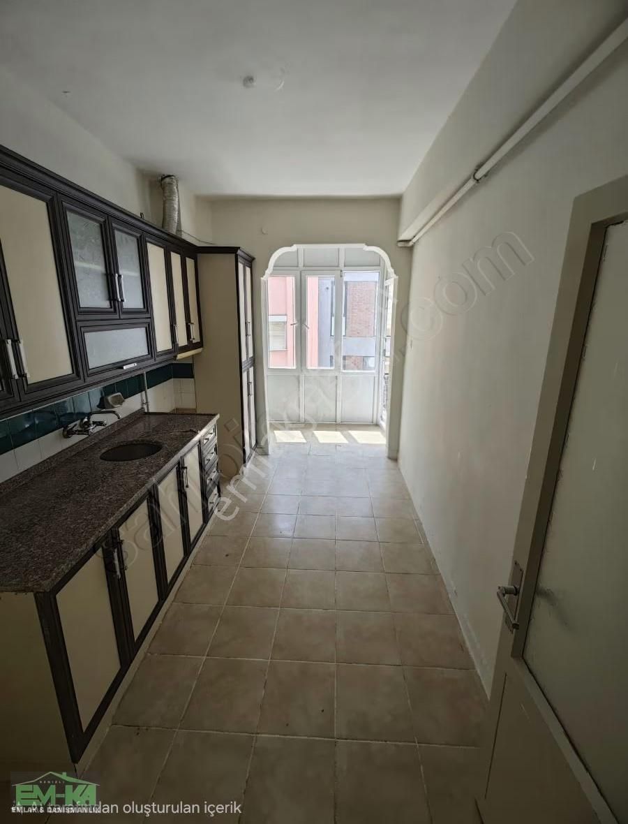 Merkezi Konumda 1 850 000 Tl Net 80 2 2+1