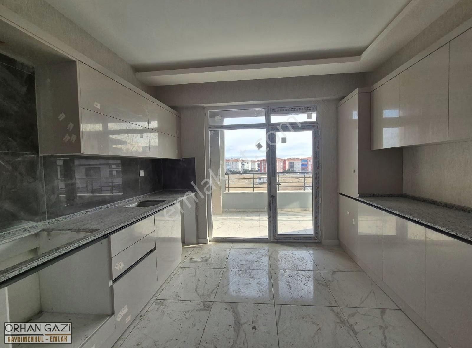 Orhangaziden Siteiçi Asansörlü Kapalıotoparklı 3+1sıfır Daireler - Görsel 26