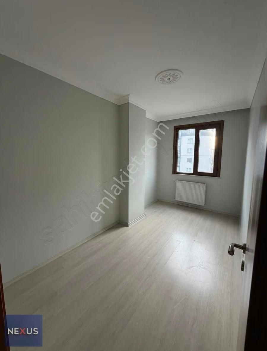 Metroya Yakın Konumda Geniş Kiralık 2+1 Daire Kapalı Balkonlu - Görsel 5
