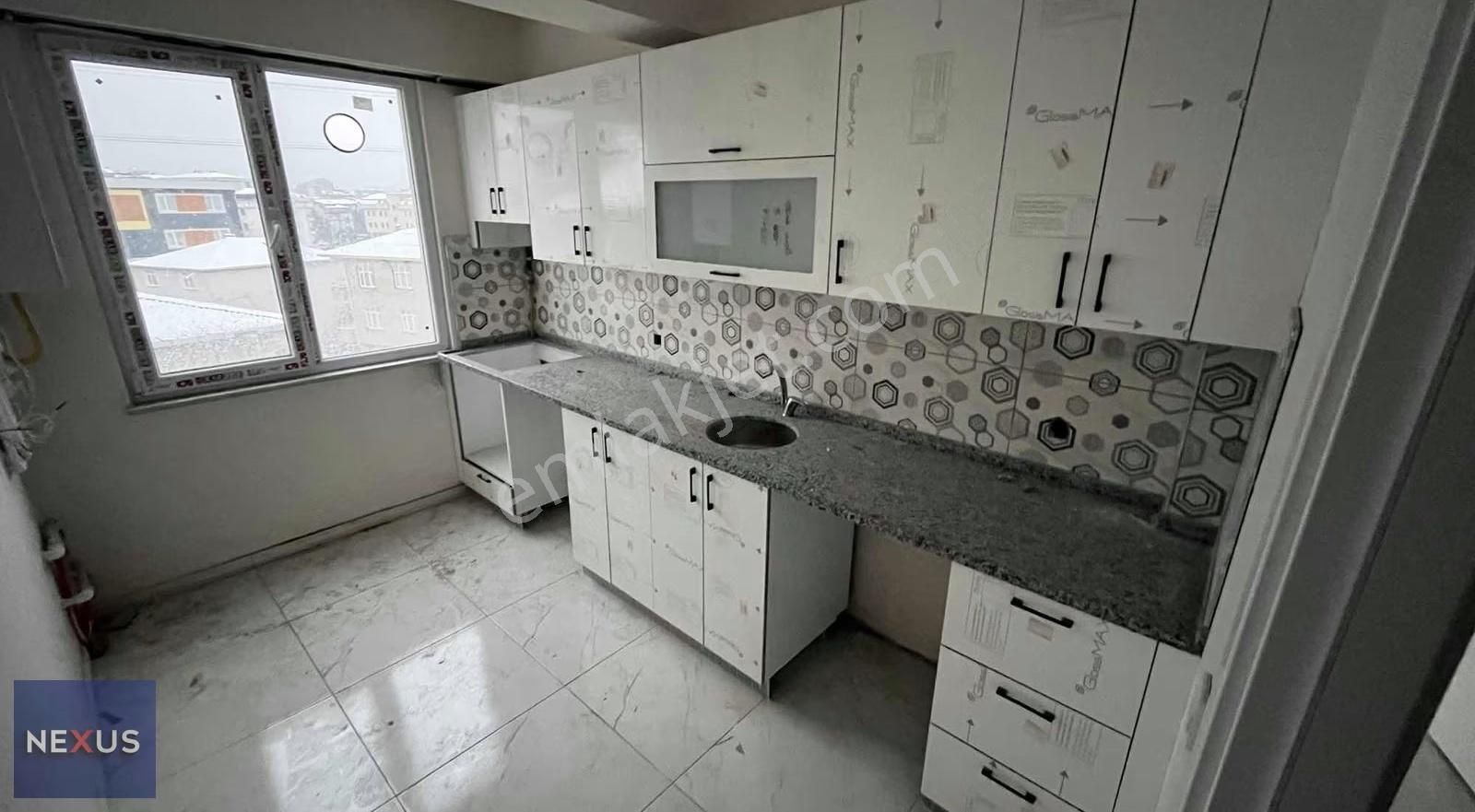 Sultanbeyli Mimar Sinan Mahallesi Kiralık 2+1 Sıfır Daire - Görsel 9