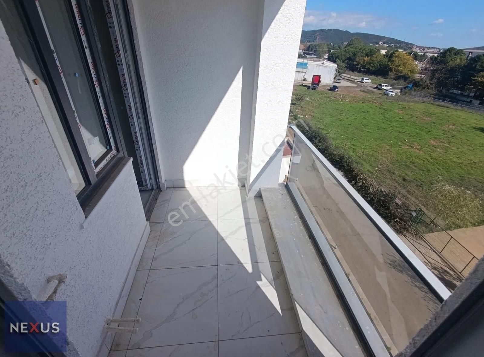 Sultanbeyli'de Butik Sitede Kiralık 2+1 Geniş Sıfır Arakat Daire - Görsel 21