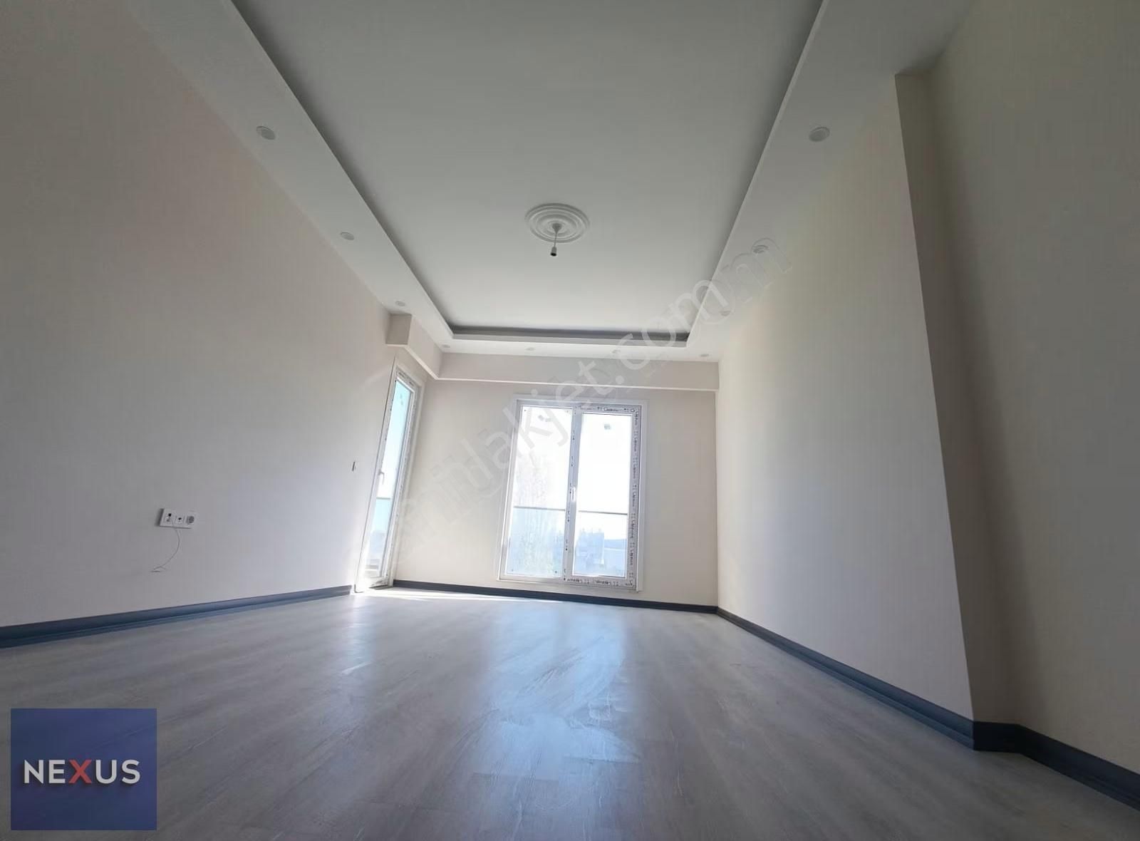 Sultanbeyli'de Butik Sitede Kiralık 2+1 Geniş Sıfır Arakat Daire - Görsel 24