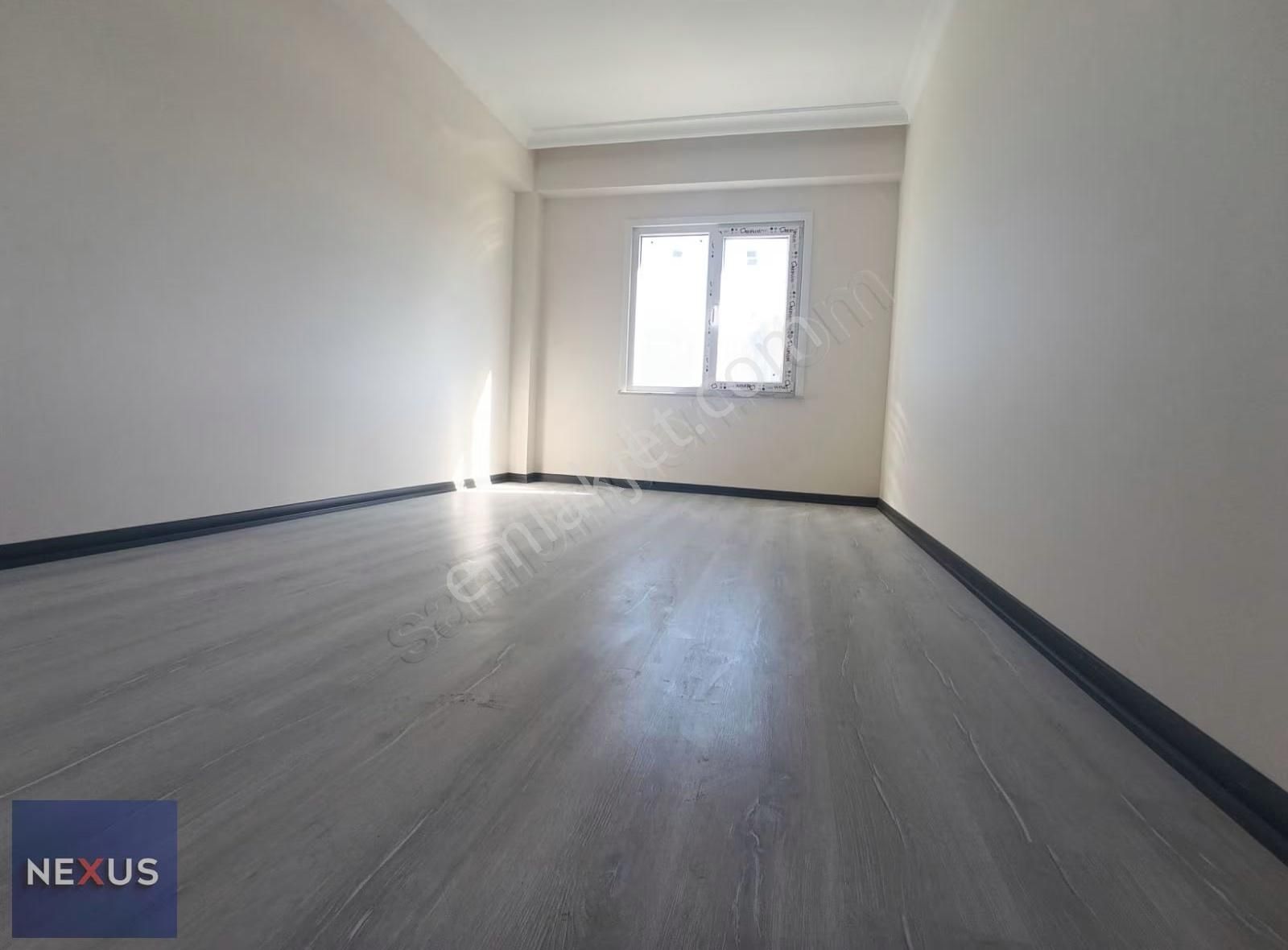 Sultanbeyli'de Butik Sitede Kiralık 2+1 Geniş Sıfır Arakat Daire - Görsel 3