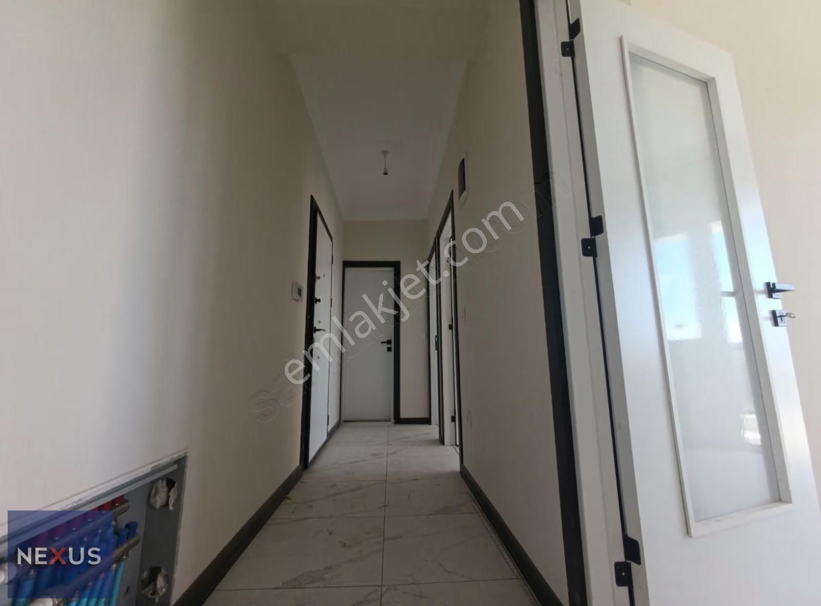 Sultanbeyli'de Butik Sitede Kiralık 2+1 Geniş Sıfır Arakat Daire - Görsel 9