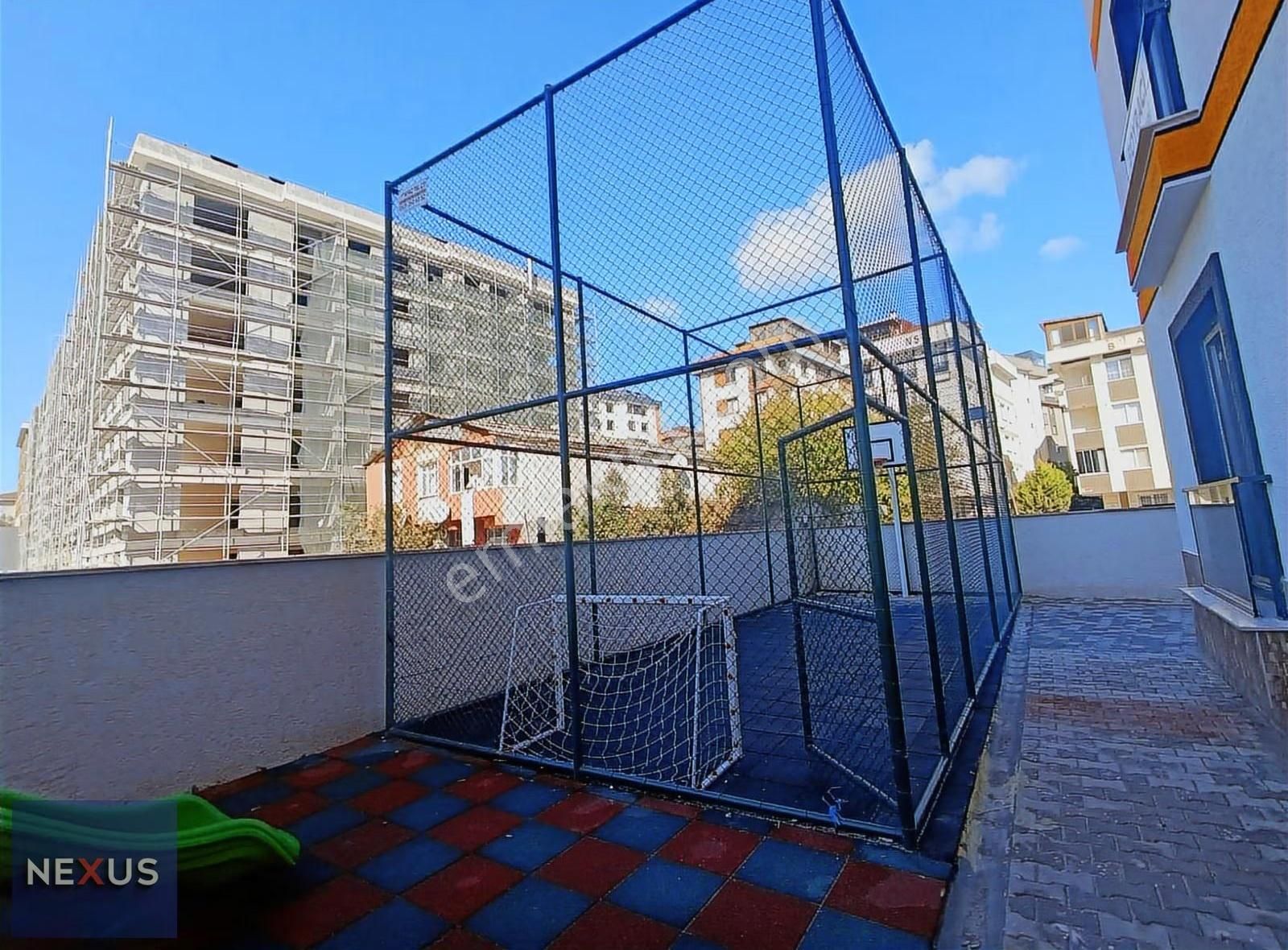 Sultanbeyli'de Butik Sitede Kiralık 2+1 Geniş Sıfır Arakat Daire - Görsel 19
