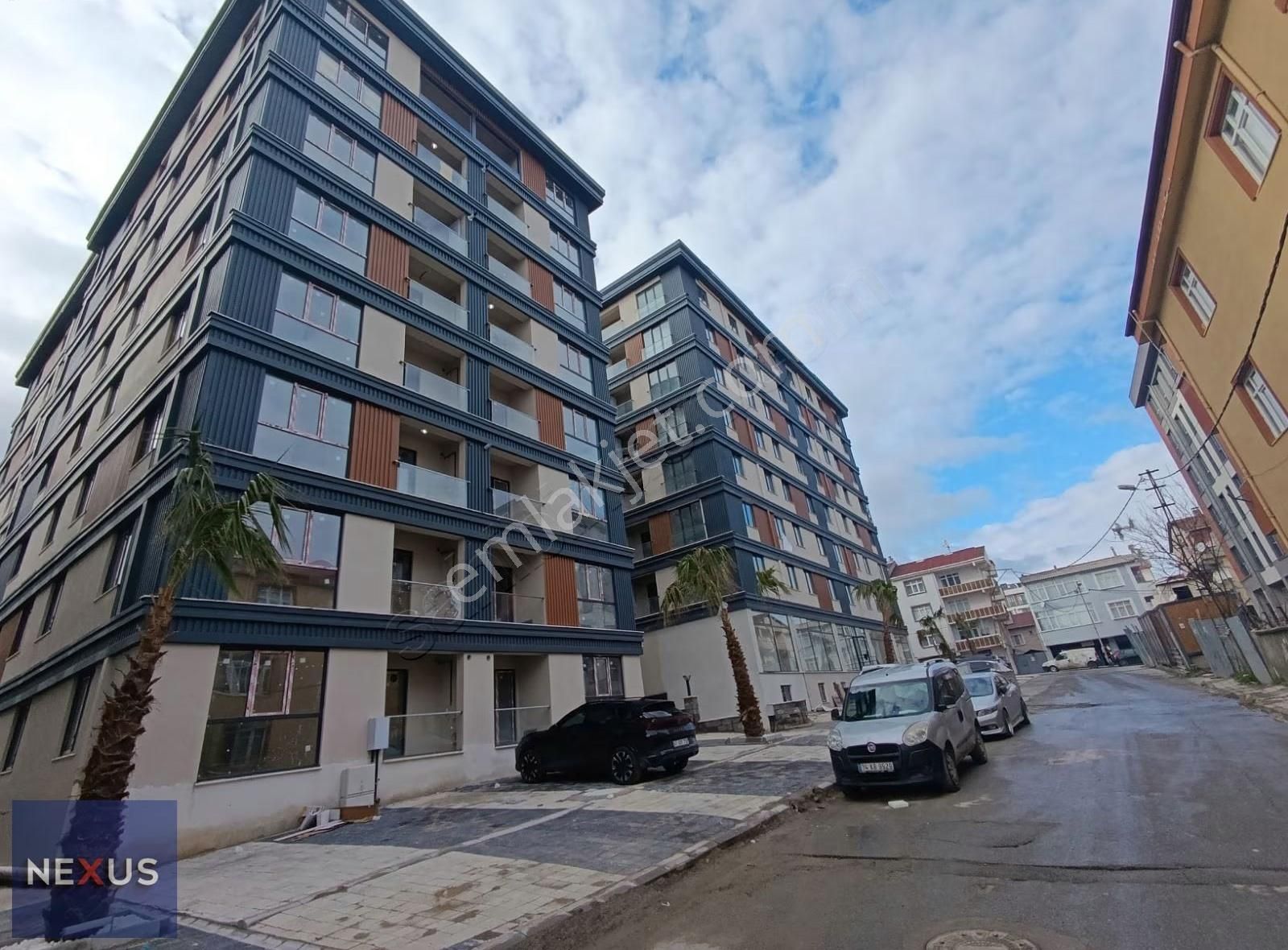 Sultanbeyli'de Butik Sitede Kiralık 3+1 Arakat Geniş Daire - Görsel 9