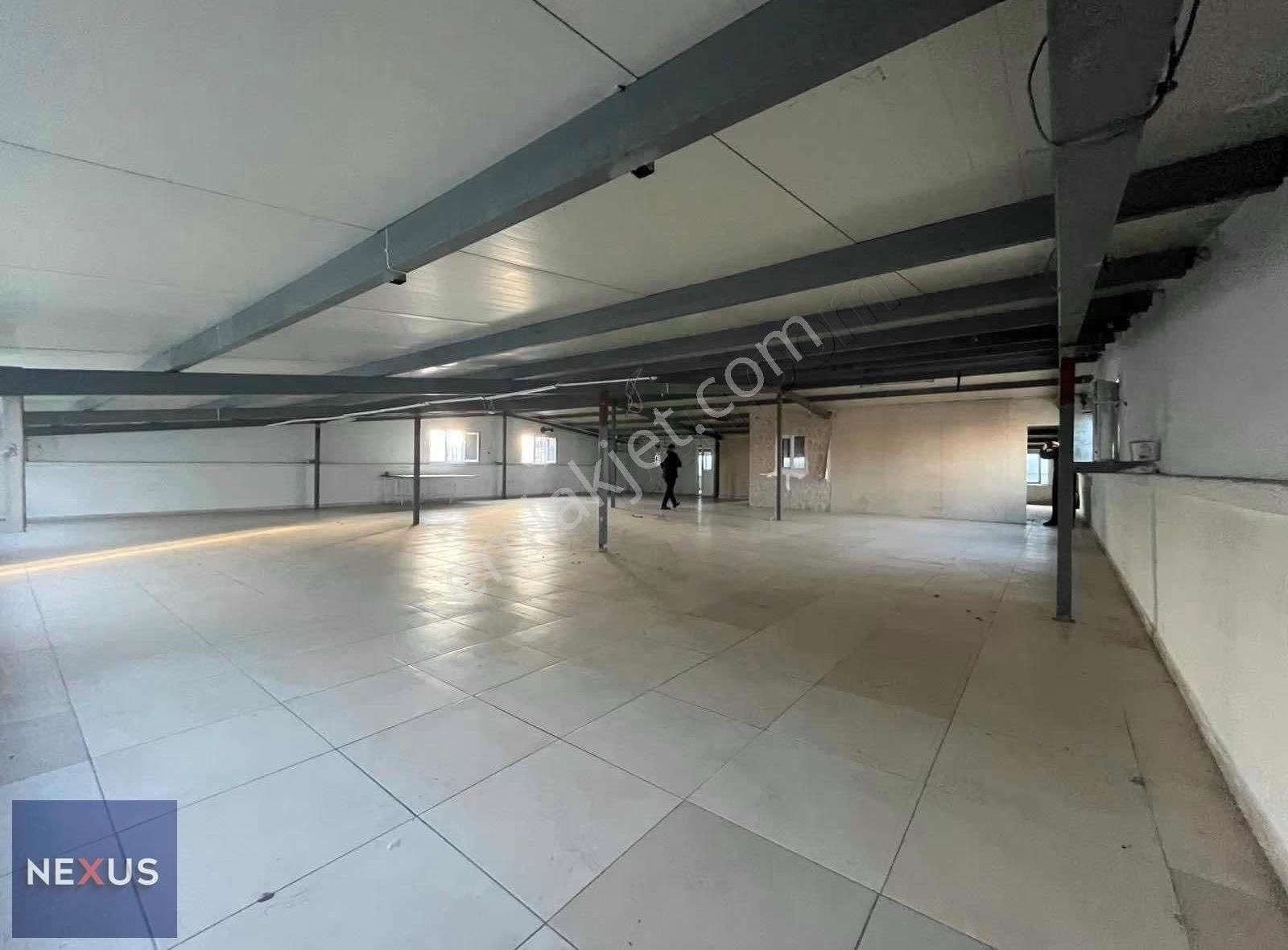 Sultanbeyli Bosna Bulvarın'da 350 M2 Kiralık İş Yeri Dükkan - Görsel 8