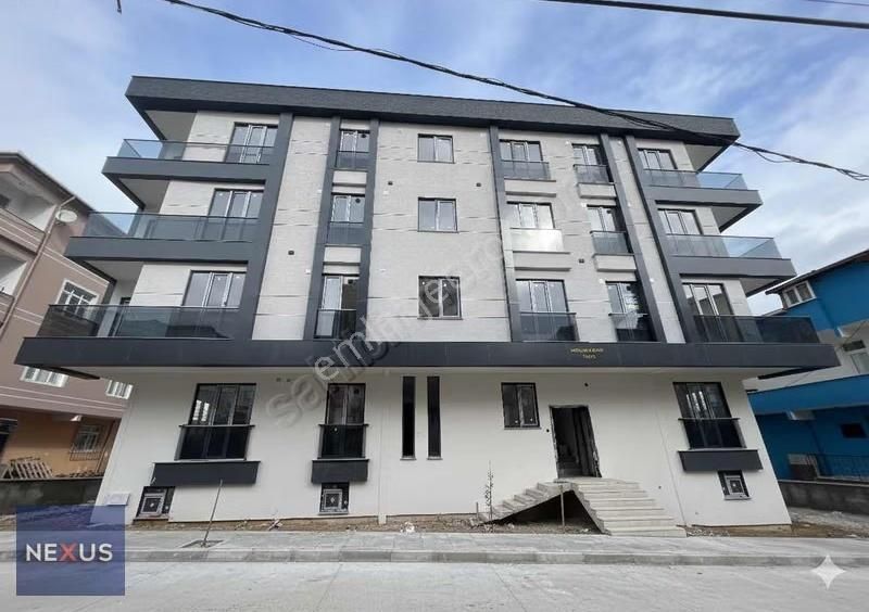 Sancaktepe Veysel Karani Mahallesin'de Satılık 3+1 Daire