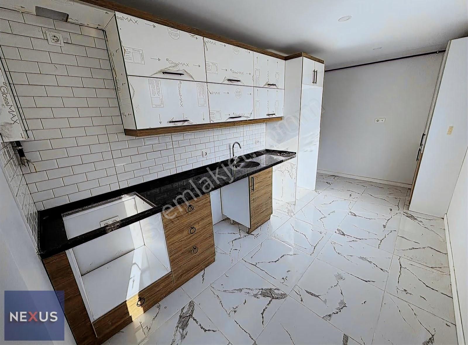 Sultanbeyli Battalgazi Mah. Açık Otoparklı 3+1 Kiralık Daire - Görsel 22