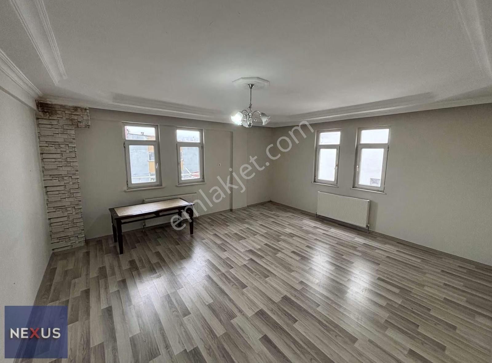 Sultanbeyli Turgutreis Mahallesinde Kirlık 2+1 Daire - Görsel 13