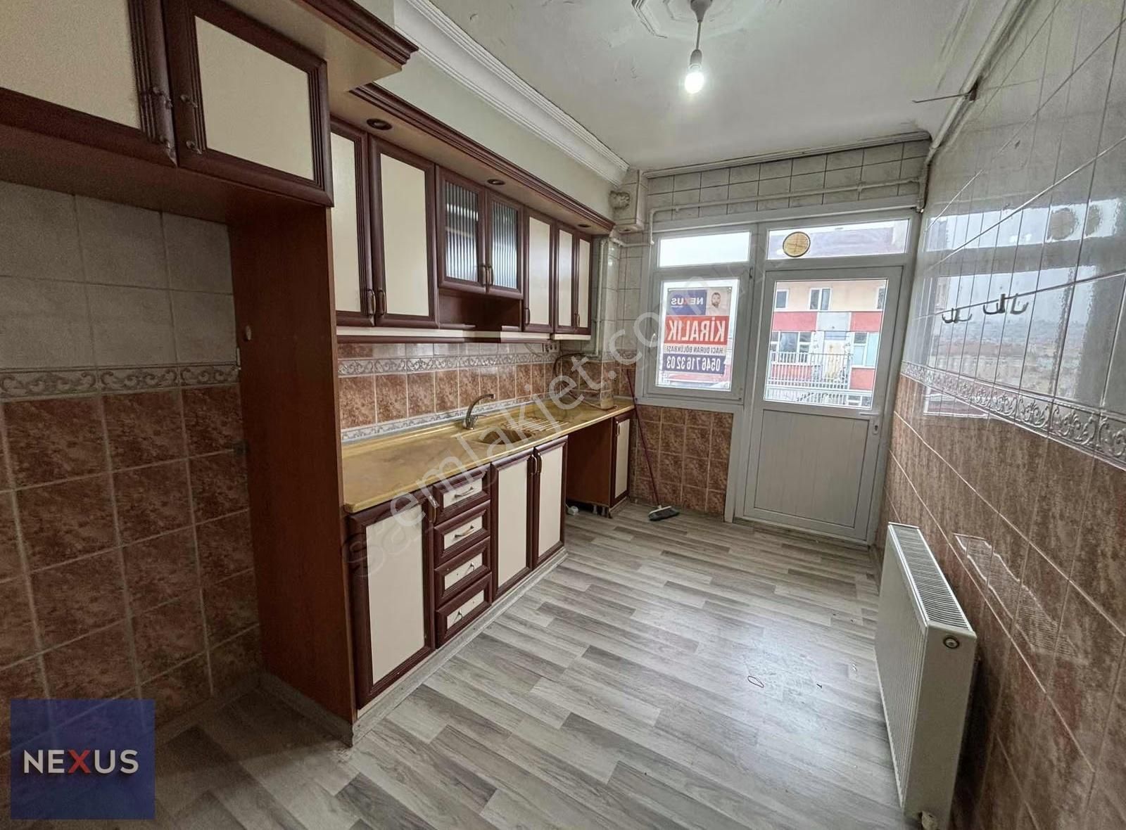 Sultanbeyli Turgutreis Mahallesinde Kirlık 2+1 Daire - Görsel 4