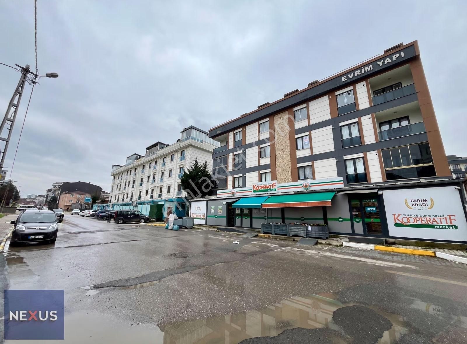 Adil Mahallesinde Satılık 2+1 Daire Merkezi Konum Balkonlu