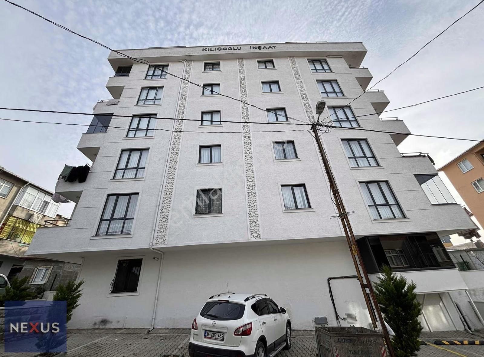Sultanbeyli Battalgazi Mahallesinde Satlık 2+1 Ara Kat
