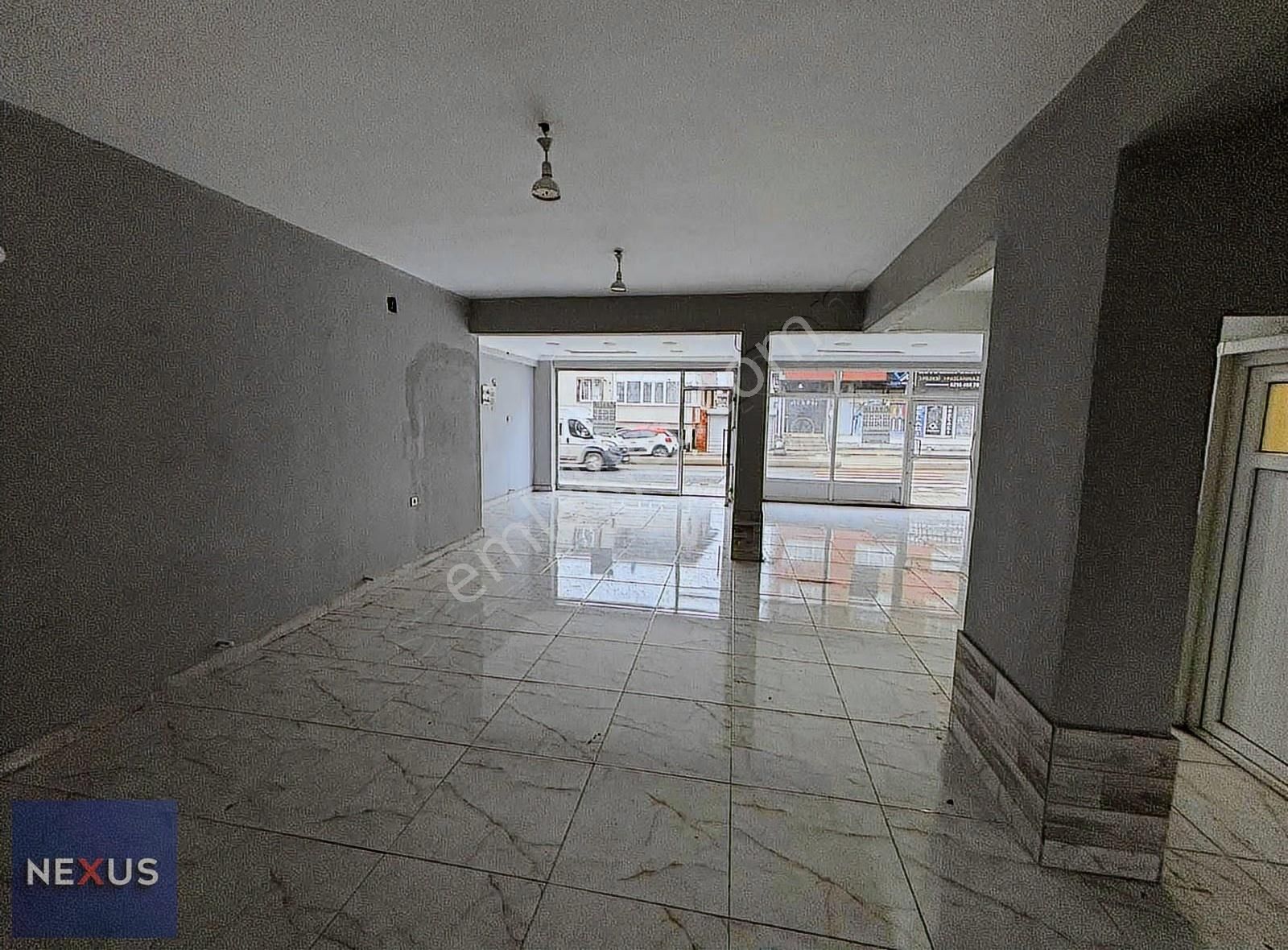 Sultanbeyli Mehmetakif Mahallesi Kiralık İşyeri 110 Metre - Görsel 2