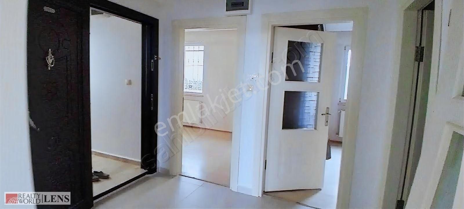Merkezi Konumda , Ferah, 2+1 Kiralık Daire - Görsel 3