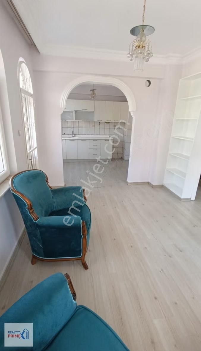 Beyazevler Sitesi Satılık Havuzlu Tribleks 4+1 Villa 2 Mutfak - Görsel 4