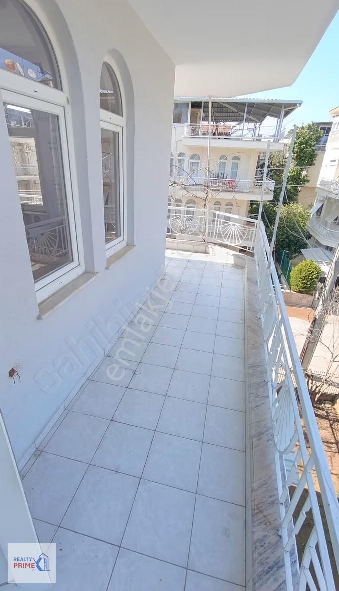 Beyazevler Sitesi Satılık Havuzlu Tribleks 4+1 Villa 2 Mutfak - Görsel 7