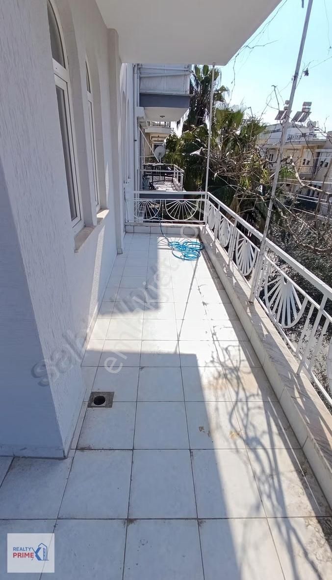 Beyazevler Sitesi Satılık Havuzlu Tribleks 4+1 Villa 2 Mutfak - Görsel 25