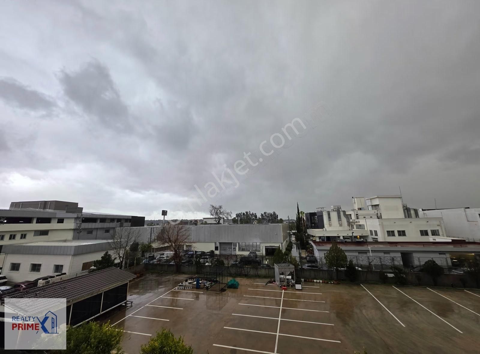 Agora Avm'nin Dibinde Ultra Lüks Havuzlu Sitede Geniş 1+1 Daire - Görsel 3