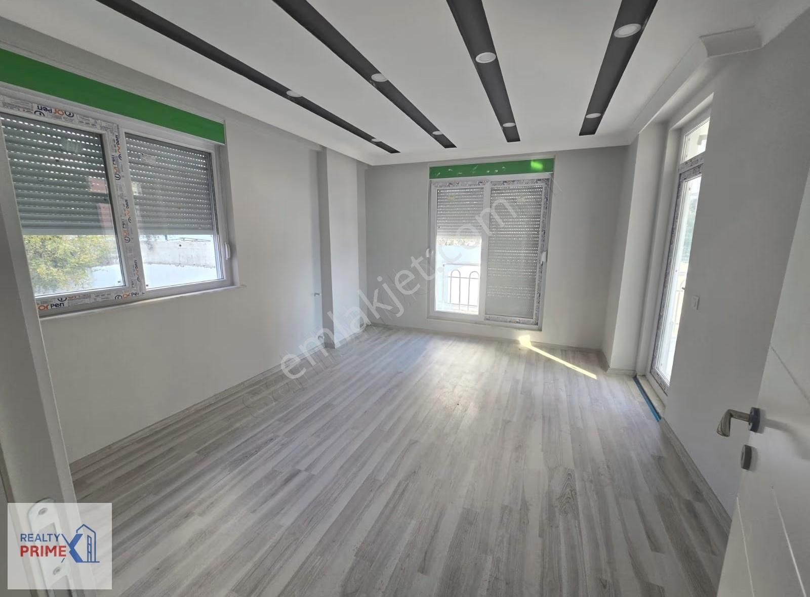 Erenköy Ana Cadde Üzeri 2+1 Satılık